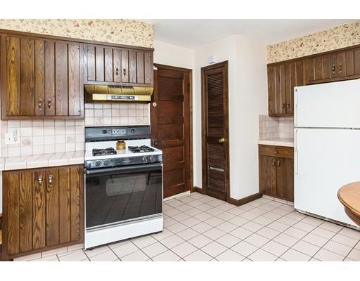4 Larkspur St, Springfield, MA 01108 photo 15