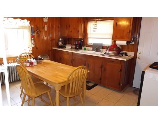 8 Emerson Rd, Worcester, MA 01606 photo 2