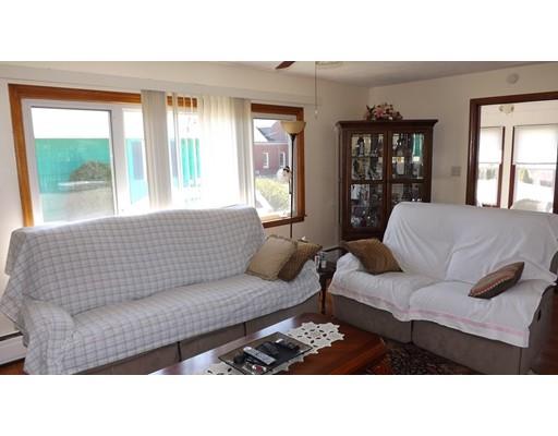 8 Emerson Rd, Worcester, MA 01606 photo 4