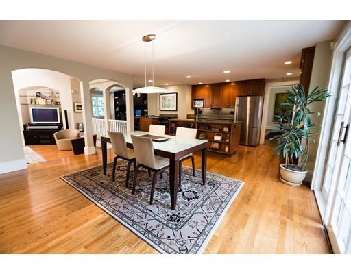 34 Brook St, Wellesley, MA 02482 photo 4
