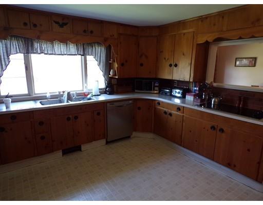 123 Thompson Rd, Webster, MA 01570 photo 9
