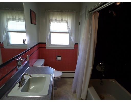 123 Thompson Rd, Webster, MA 01570 photo 11