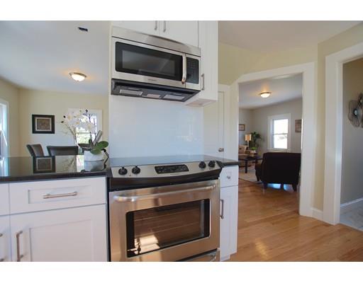 8 Bates Park Ave, Beverly, MA 01915 photo 4