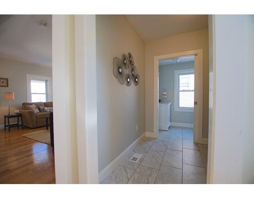 8 Bates Park Ave, Beverly, MA 01915 photo 11