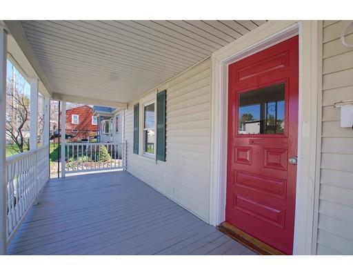 8 Bates Park Ave, Beverly, MA 01915 photo 3