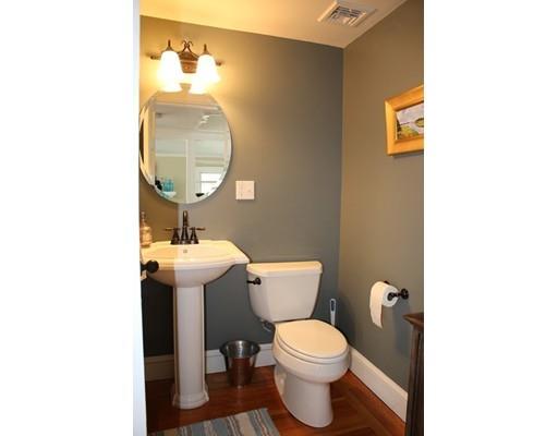 3 Mount Vernon St, Reading, MA 01867 photo 12