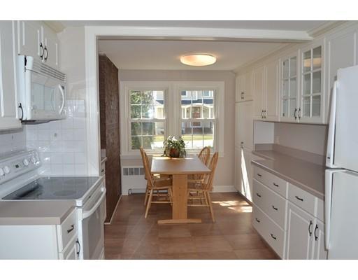 20 Beaufort Ave, Needham, MA 02492 photo 2