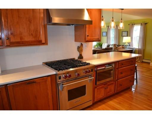 39 Davis St, Mansfield, MA 02048 photo 8