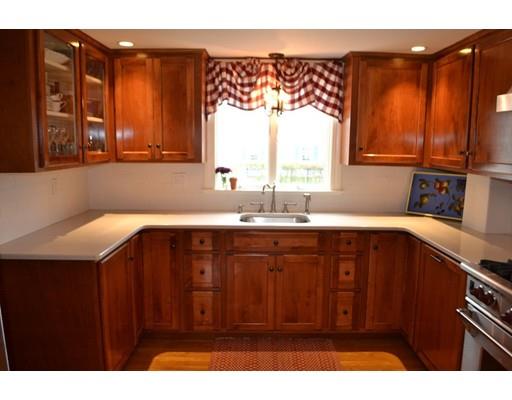 39 Davis St, Mansfield, MA 02048 photo 5