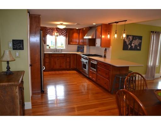 39 Davis St, Mansfield, MA 02048 photo 6