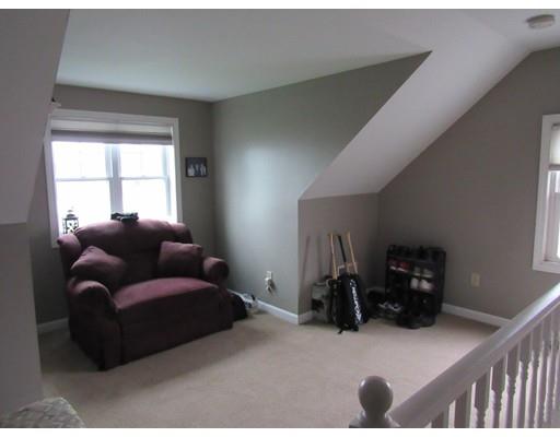 187 Arcadia Blvd, Springfield, MA 01118 photo 18