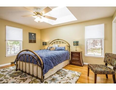 8 Leeshore Dr, Mashpee, MA 02649 photo 12