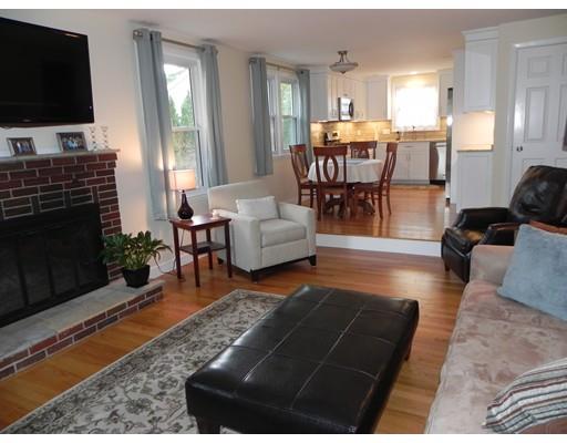 1 Fenmere Ave, Wellesley, MA 02482 photo 3