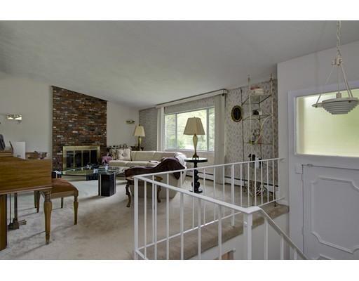 7 Thomas Dr, Framingham, MA 01701 photo 8