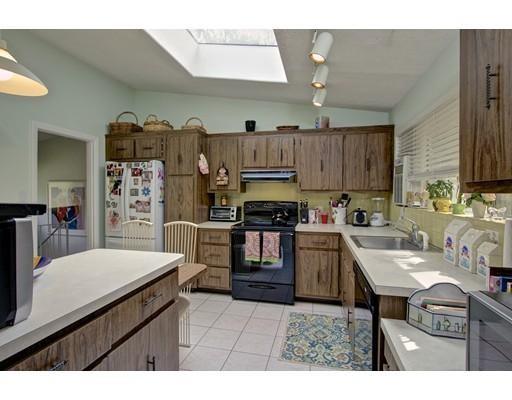 7 Thomas Dr, Framingham, MA 01701 photo 13