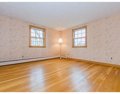 51 Scott Cir, Dedham, MA 02026 photo 16