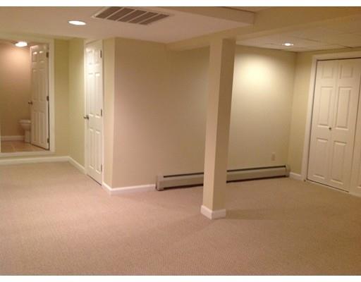 21 Dixfield St, Worcester, MA 01606 photo 25