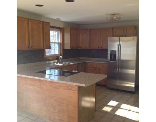 21 Dixfield St, Worcester, MA 01606 photo 8