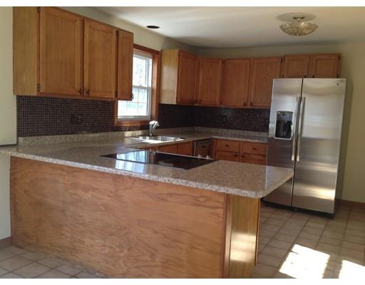 21 Dixfield St, Worcester, MA 01606 photo 11
