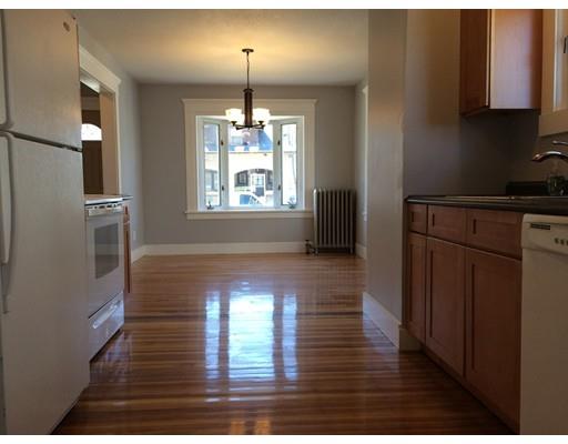 75 Edgemont St, Springfield, MA 01109 photo 8