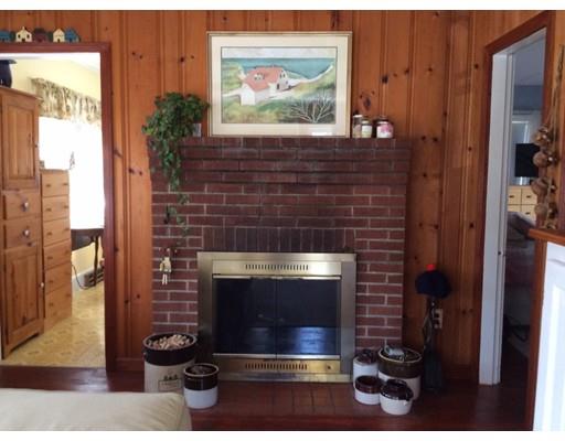 25 Fir St, Wareham, MA 02571 photo 3