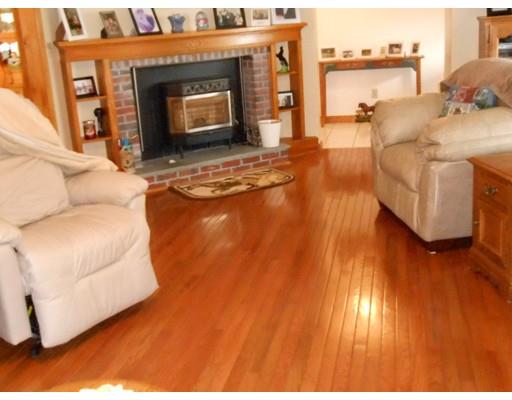 41 Corbin Rd, Dudley, MA 01571 photo 9