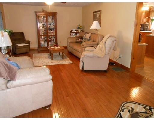 41 Corbin Rd, Dudley, MA 01571 photo 8