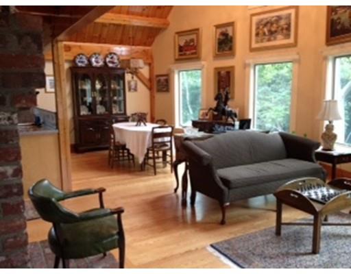 17 Ledge Ln, Gloucester, MA 01930 photo 8