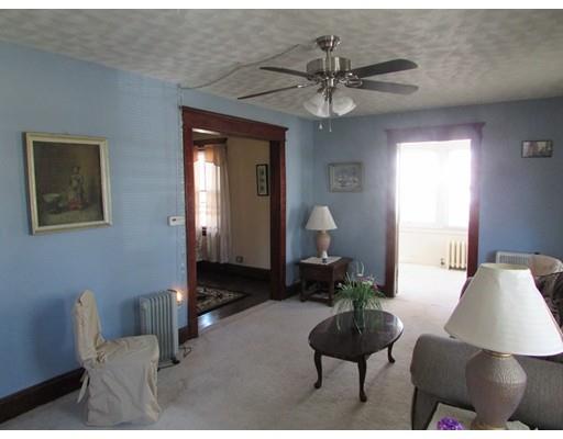 41 Old Point St, Springfield, MA 01109 photo 8