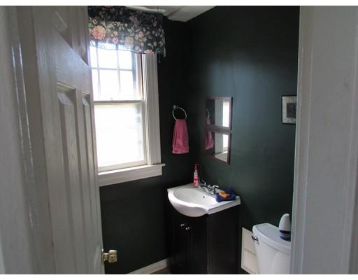 41 Old Point St, Springfield, MA 01109 photo 11