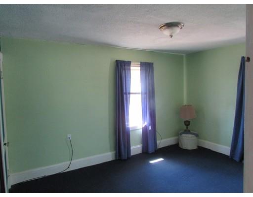 41 Old Point St, Springfield, MA 01109 photo 12