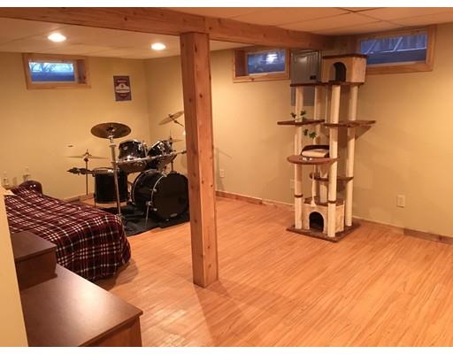 73 Wakefield St, Springfield, MA 01151 photo 21