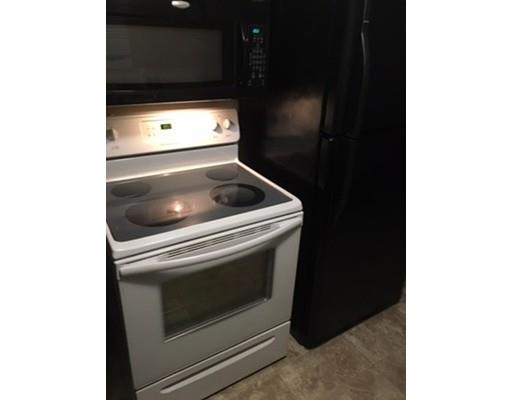 73 Wakefield St, Springfield, MA 01151 photo 11