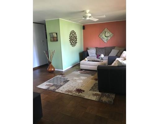 73 Wakefield St, Springfield, MA 01151 photo 8