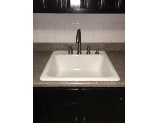 73 Wakefield St, Springfield, MA 01151 photo 10