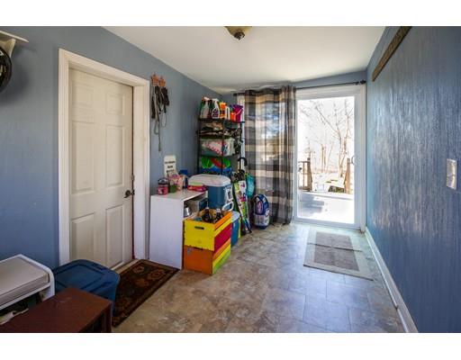 26 Batten St, Webster, MA 01570 photo 11