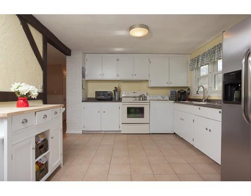 94 Sully Rd, Raynham, MA 02767 photo 4