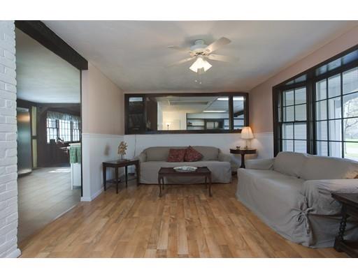 94 Sully Rd, Raynham, MA 02767 photo 2