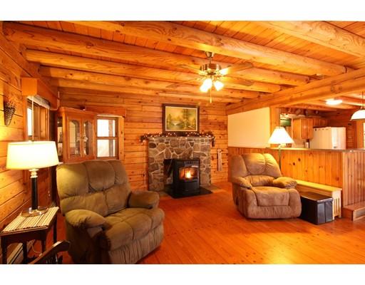35 Cushing St, Ashburnham, MA 01430 photo 4