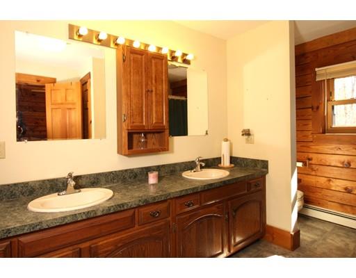 35 Cushing St, Ashburnham, MA 01430 photo 9