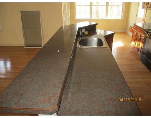 104 Whitins Rd, Sutton, MA 01590 photo 2