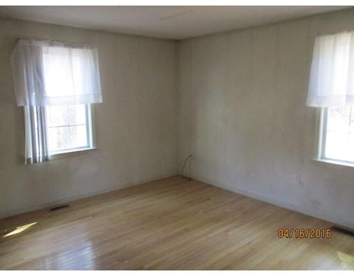 104 Whitins Rd, Sutton, MA 01590 photo 10