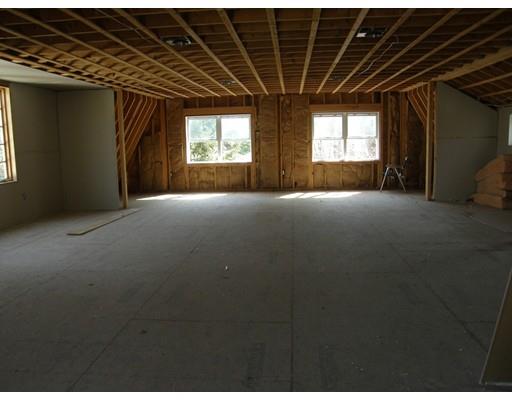 7 Willow Ave, Danvers, MA 01923 photo 30