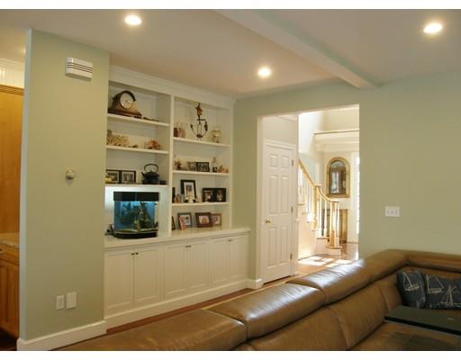 7 Willow Ave, Danvers, MA 01923 photo 8