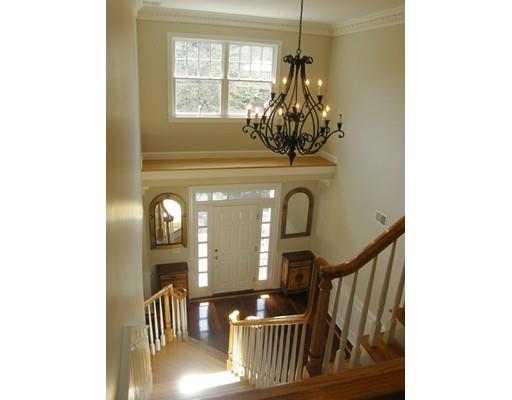 7 Willow Ave, Danvers, MA 01923 photo 4