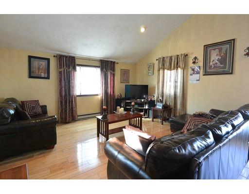 13 Winter St, Everett, MA 02149 photo 2