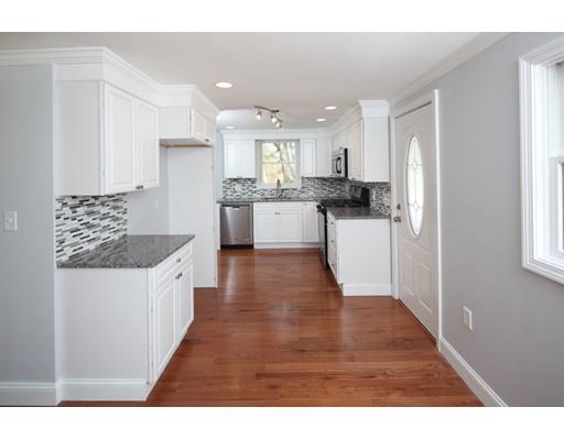 1 Mayflower Ave, Wareham, MA 02571 photo 4