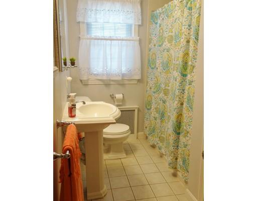 27 Brandon Rd, Worcester, MA 01606 photo 13