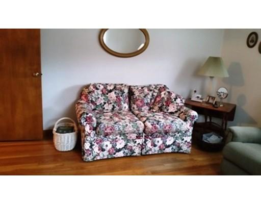 163 Croyden Ter, Springfield, MA 01104 photo 6