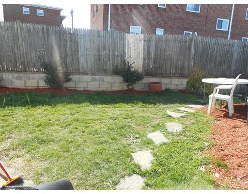 23 Fuller St, Everett, MA 02149 photo 3